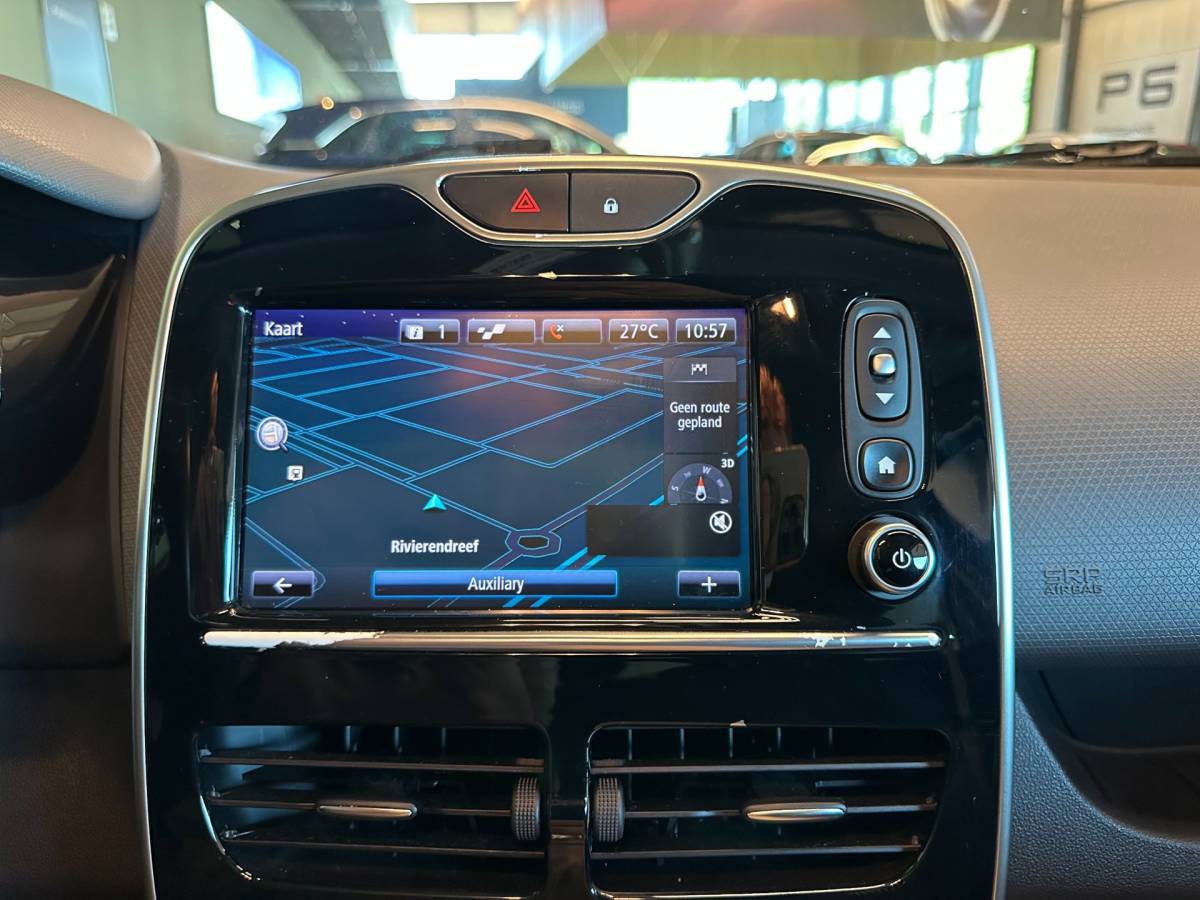Renault Clio Renault Clio Estate 1.2 GT AUTOMAAT|NAVIGATIE|CLIMA AIRCO|CRUISE CONTROL|LM-VELG|BLUETOOTH|ISOFIX|BASS REFLEX AUDIO|116.151 km NAP
