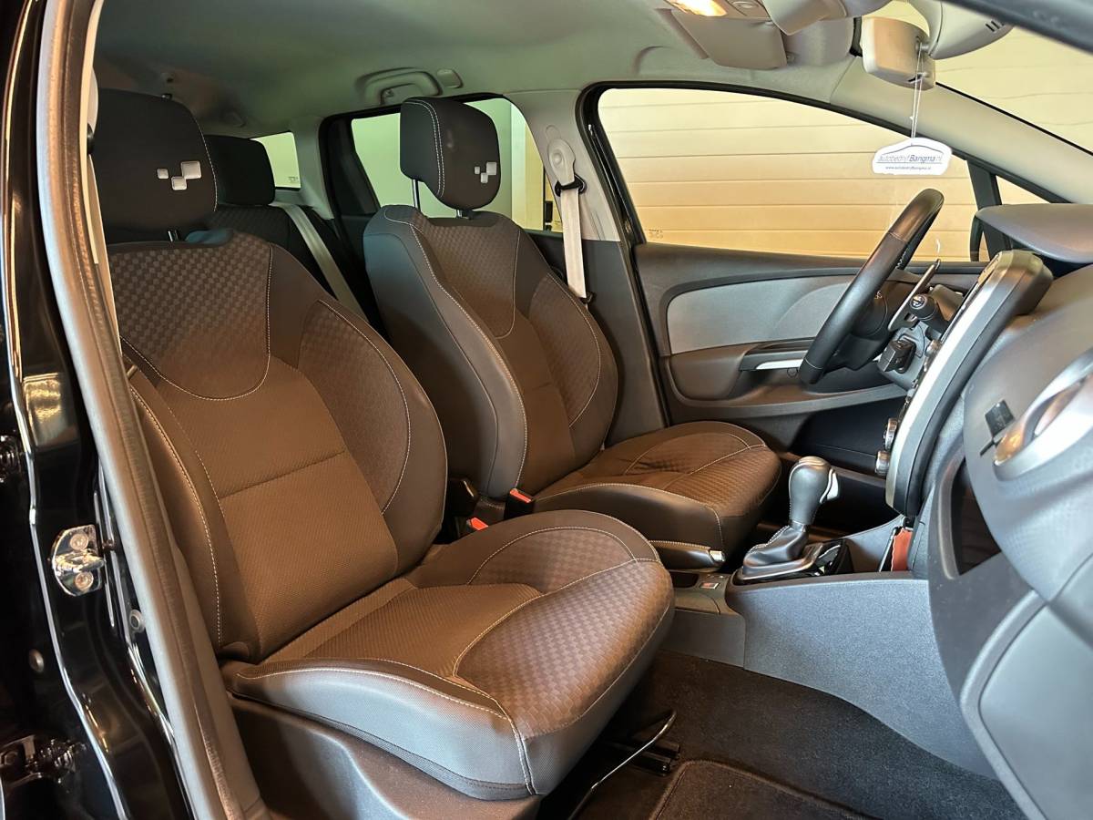 Renault Clio Renault Clio Estate 1.2 GT AUTOMAAT|NAVIGATIE|CLIMA AIRCO|CRUISE CONTROL|LM-VELG|BLUETOOTH|ISOFIX|BASS REFLEX AUDIO|116.151 km NAP
