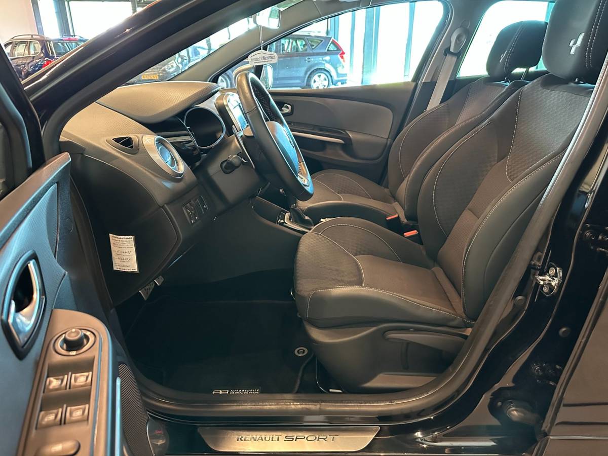 Renault Clio Renault Clio Estate 1.2 GT AUTOMAAT|NAVIGATIE|CLIMA AIRCO|CRUISE CONTROL|LM-VELG|BLUETOOTH|ISOFIX|BASS REFLEX AUDIO|116.151 km NAP