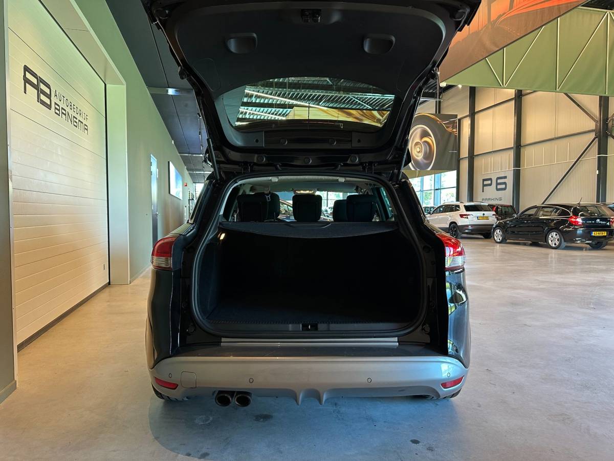 Renault Clio Renault Clio Estate 1.2 GT AUTOMAAT|NAVIGATIE|CLIMA AIRCO|CRUISE CONTROL|LM-VELG|BLUETOOTH|ISOFIX|BASS REFLEX AUDIO|116.151 km NAP