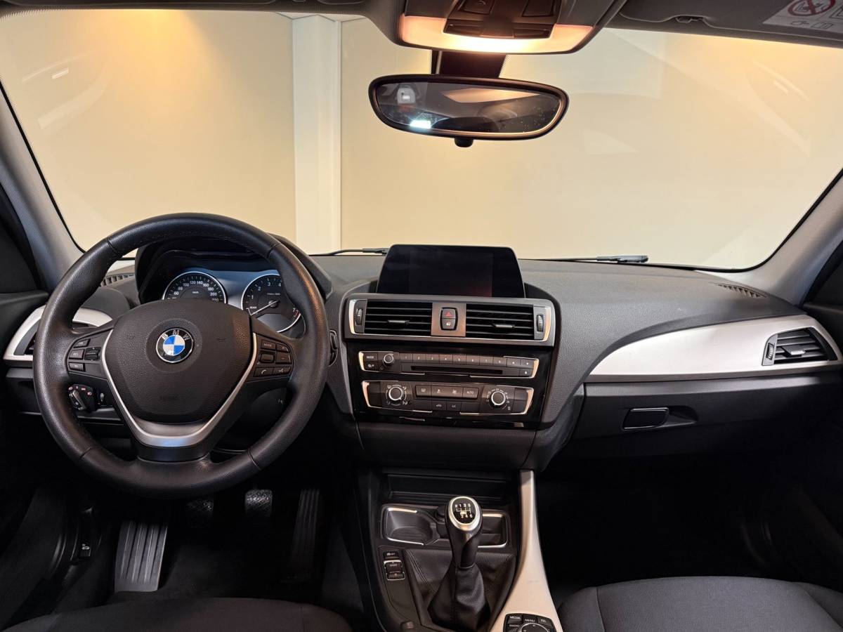 BMW 1 Serie BMW 1-serie 116i Essential *62.000Km!* 2de Eigenaar|Navi|Cruise|PDC|NAP