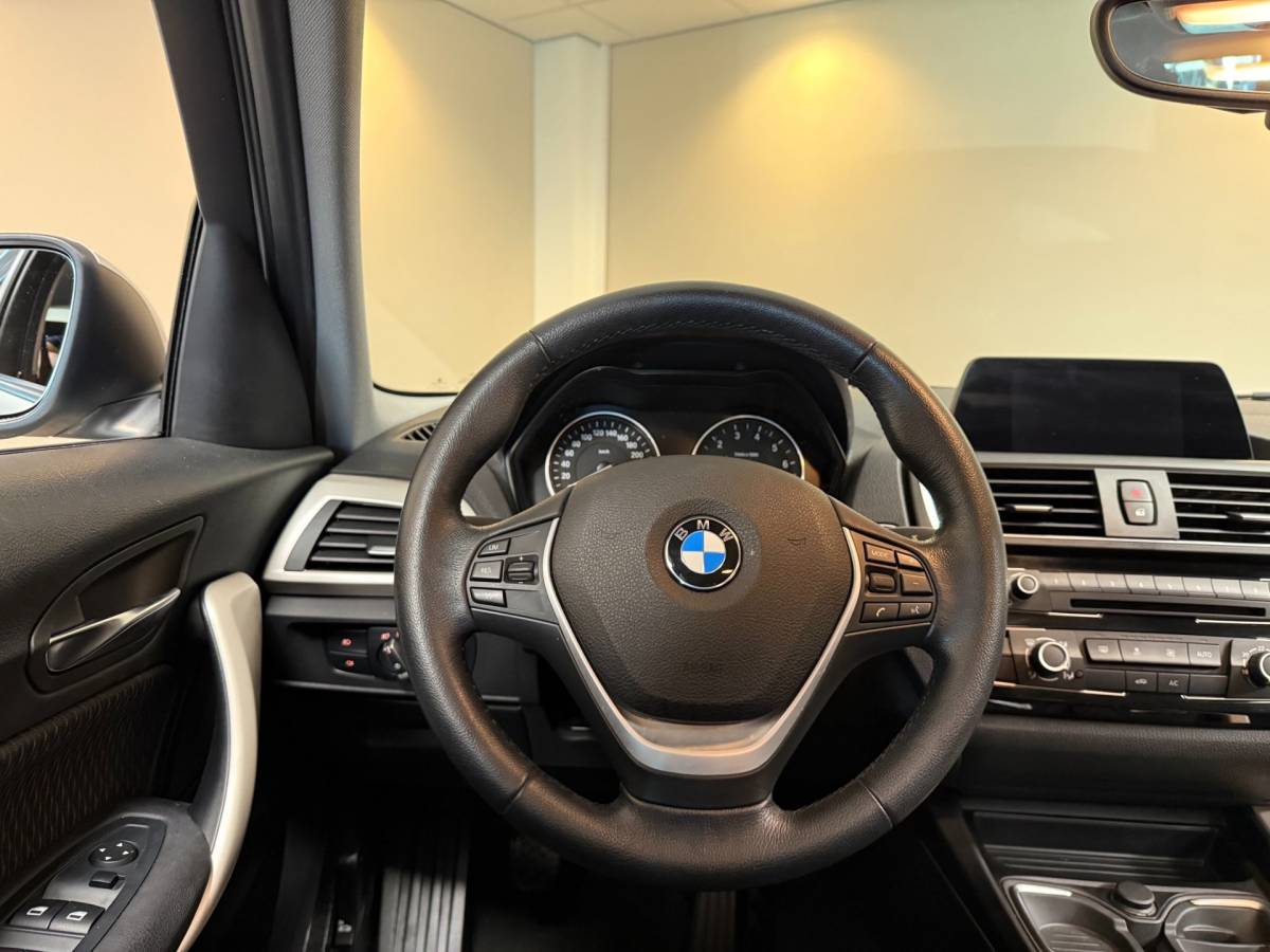 BMW 1 Serie BMW 1-serie 116i Essential *62.000Km!* 2de Eigenaar|Navi|Cruise|PDC|NAP