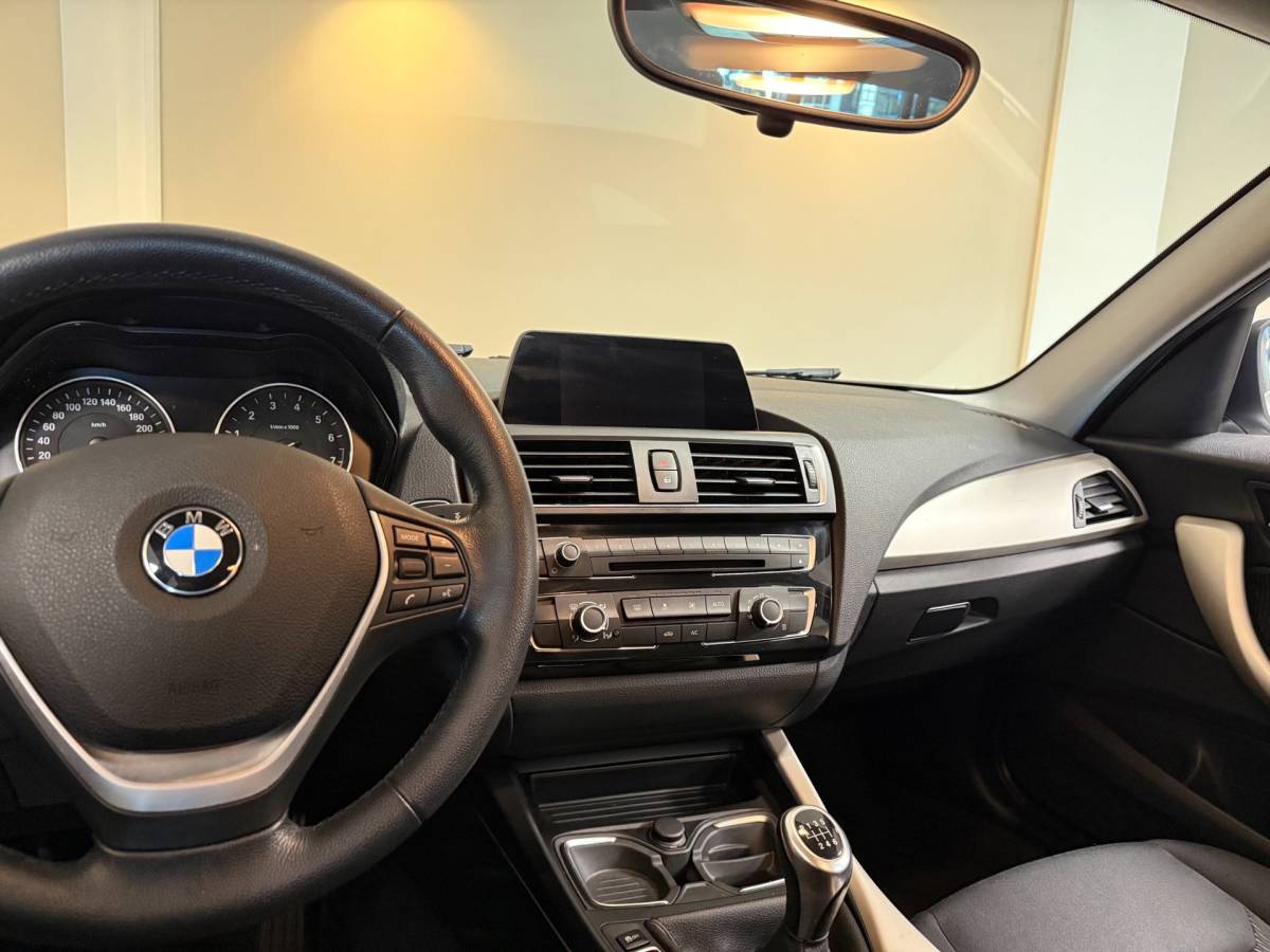 BMW 1 Serie BMW 1-serie 116i Essential *62.000Km!* 2de Eigenaar|Navi|Cruise|PDC|NAP