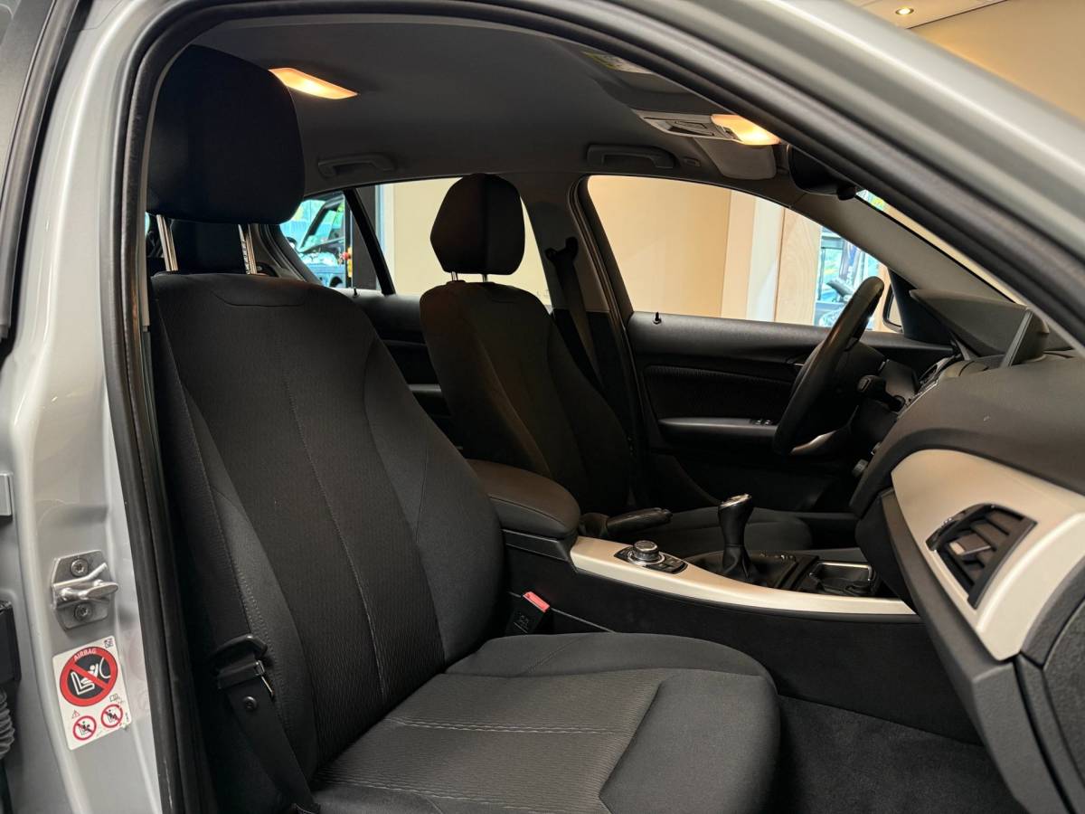 BMW 1 Serie BMW 1-serie 116i Essential *62.000Km!* 2de Eigenaar|Navi|Cruise|PDC|NAP