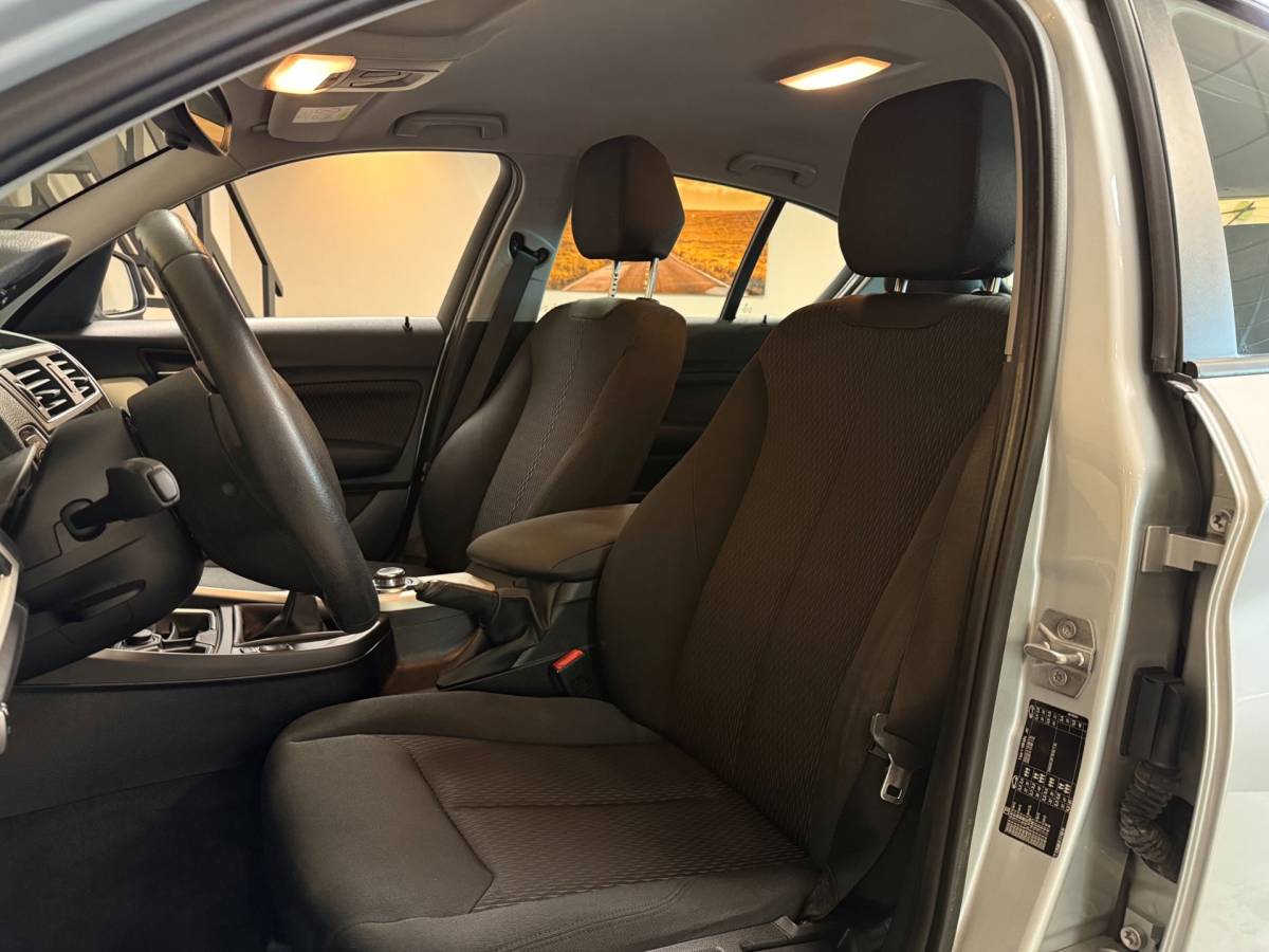 BMW 1 Serie BMW 1-serie 116i Essential *62.000Km!* 2de Eigenaar|Navi|Cruise|PDC|NAP