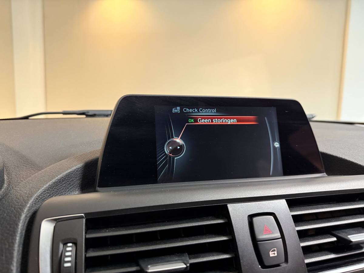 BMW 1 Serie BMW 1-serie 116i Essential *62.000Km!* 2de Eigenaar|Navi|Cruise|PDC|NAP