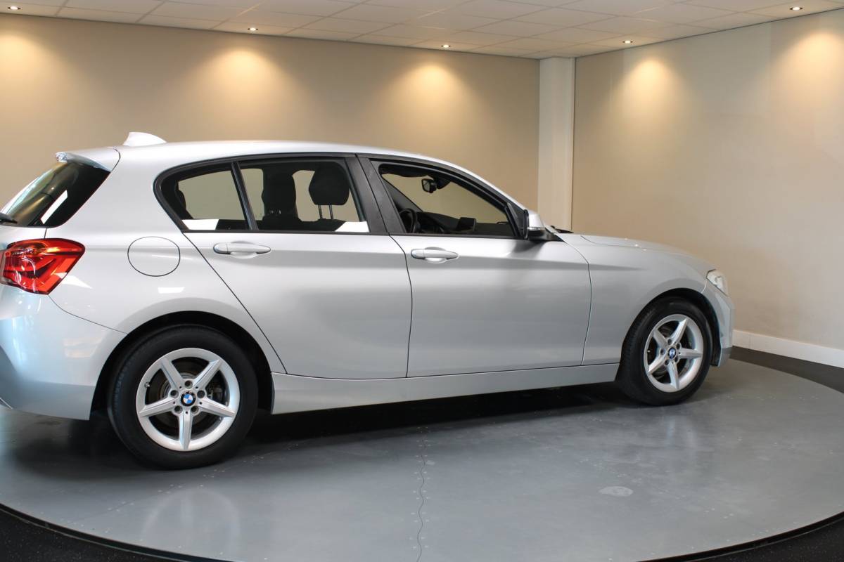 BMW 1 Serie BMW 1-serie 116i Essential *62.000Km!* 2de Eigenaar|Navi|Cruise|PDC|NAP