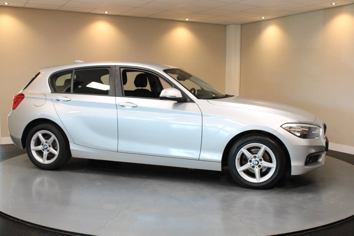 BMW 1 Serie BMW 1-serie 116i Essential *62.000Km!* 2de Eigenaar|Navi|Cruise|PDC|NAP