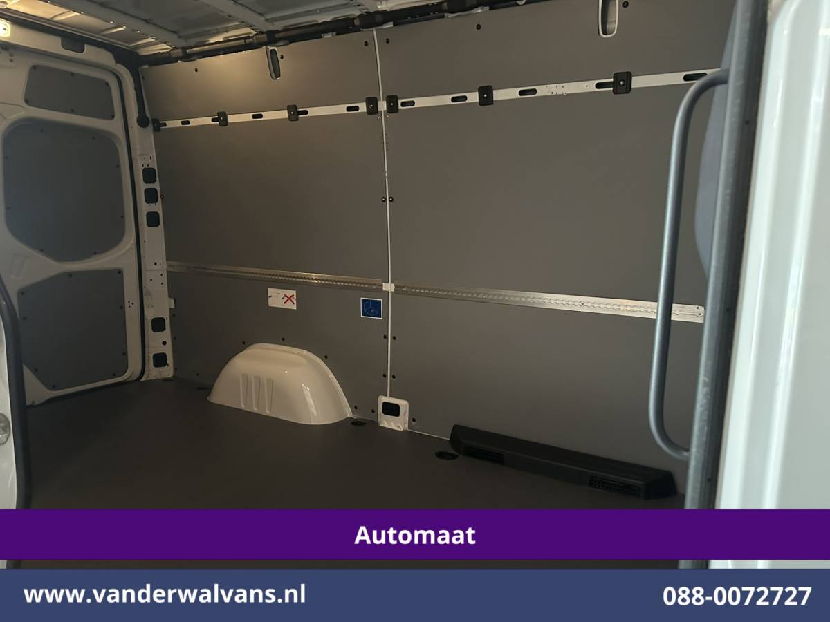 Mercedes-Benz Sprinter Mercedes-Benz Sprinter 317 CDI 170pk 9G-Tronic Automaat L2H2 Euro6 Airco | Camera | Navigatie | Apple Carplay | Cruisecontrol Android Auto, Stoelverwarming, Trekhaak, Bijrijdersbank