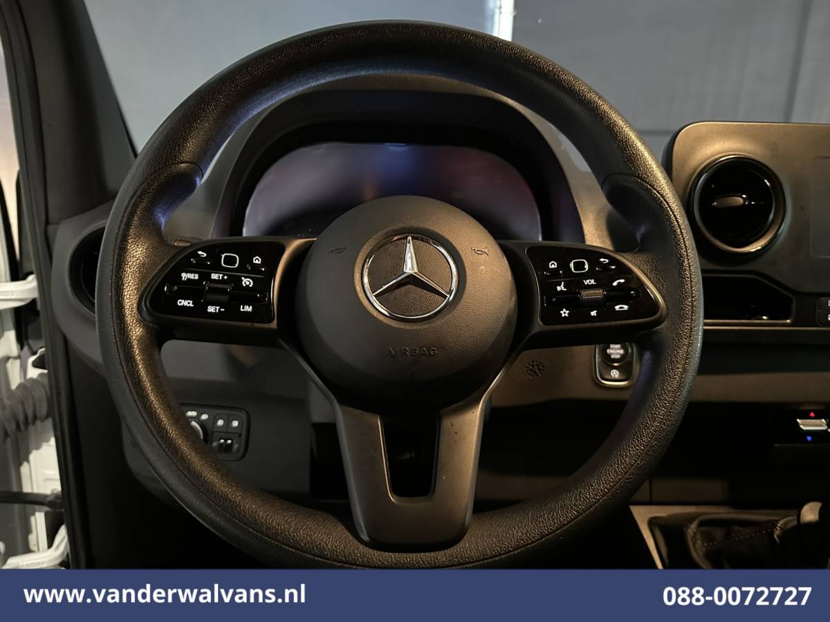 Mercedes-Benz Sprinter Mercedes-Benz Sprinter 317 CDI 170pk L3H2 Euro6 Airco | Camera | Navigatie | Apple Carplay | Cruisecontrol Android Auto, Parkeersensoren, Stoelverwarming