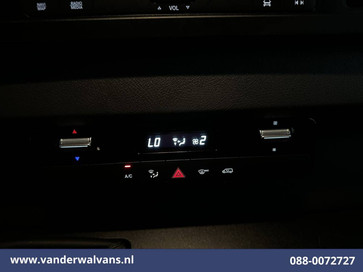 Mercedes-Benz Sprinter Mercedes-Benz Sprinter 317 CDI 170pk L3H2 Euro6 Airco | Camera | Navigatie | Apple Carplay | Cruisecontrol Android Auto, Parkeersensoren, Stoelverwarming