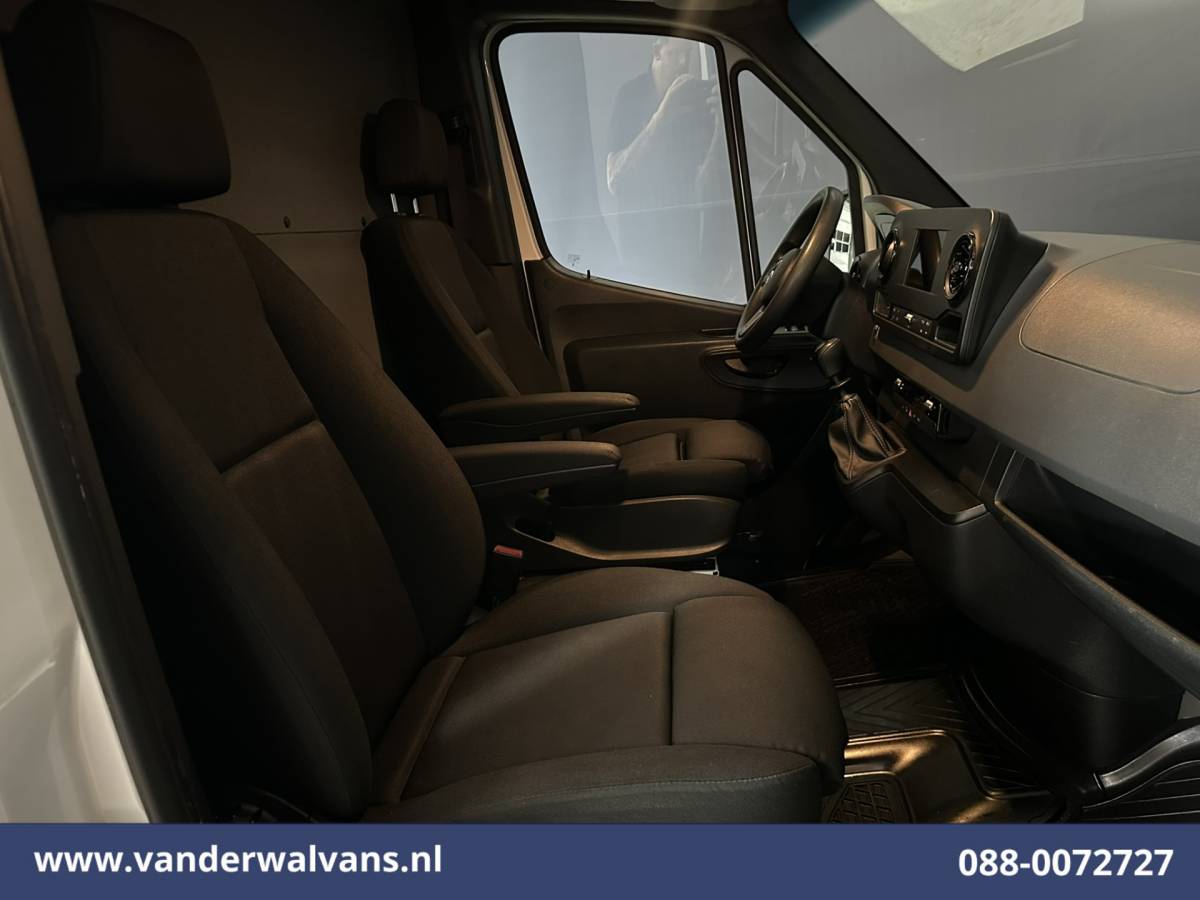 Mercedes-Benz Sprinter Mercedes-Benz Sprinter 317 CDI 170pk L3H2 Euro6 Airco | Camera | Navigatie | Apple Carplay | Cruisecontrol Android Auto, Parkeersensoren, Stoelverwarming
