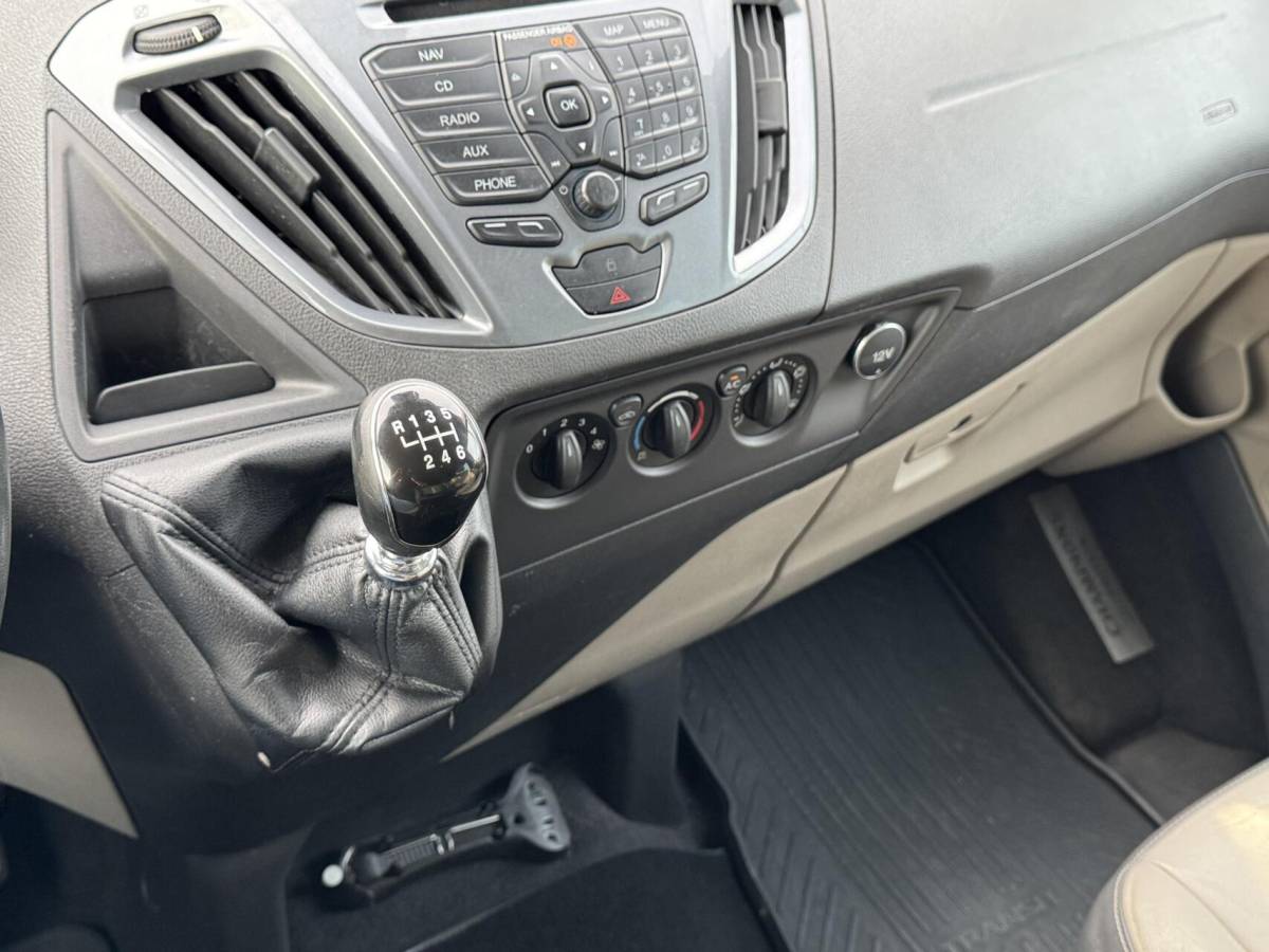 Ford Transit Custom Ford Transit Custom 270 150pk Champions Edition Dubbele Cabine Trekhaak/Camera/Leer/Navi/Cruise