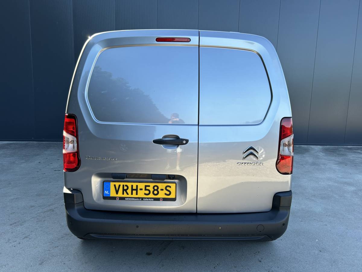 Citroën Berlingo Citroën Berlingo 1.5 BlueHDI AUTOMAAT 3 PERS CAMERA NAVI CRUISE AIRCO LMV