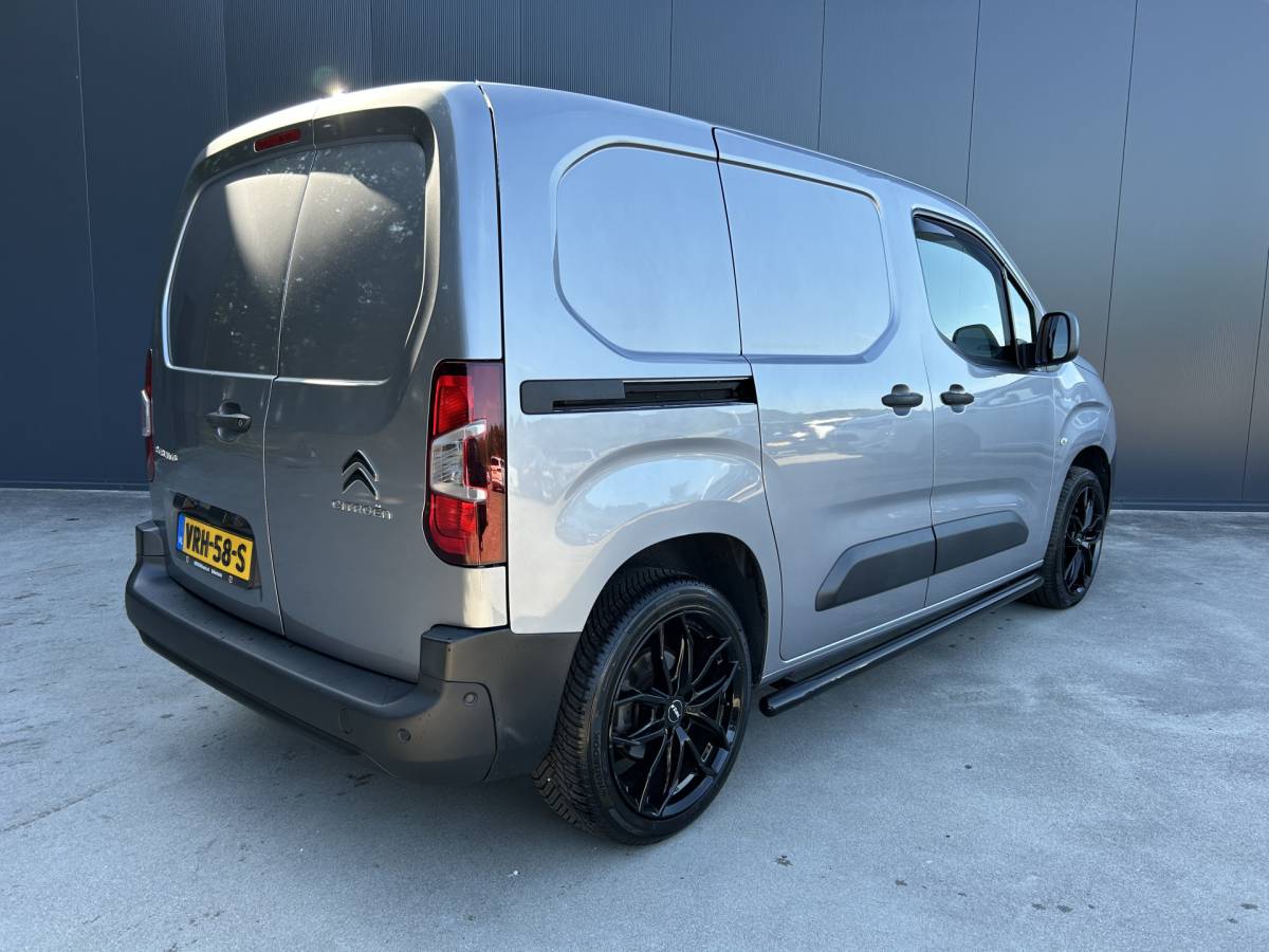 Citroën Berlingo Citroën Berlingo 1.5 BlueHDI AUTOMAAT 3 PERS CAMERA NAVI CRUISE AIRCO LMV