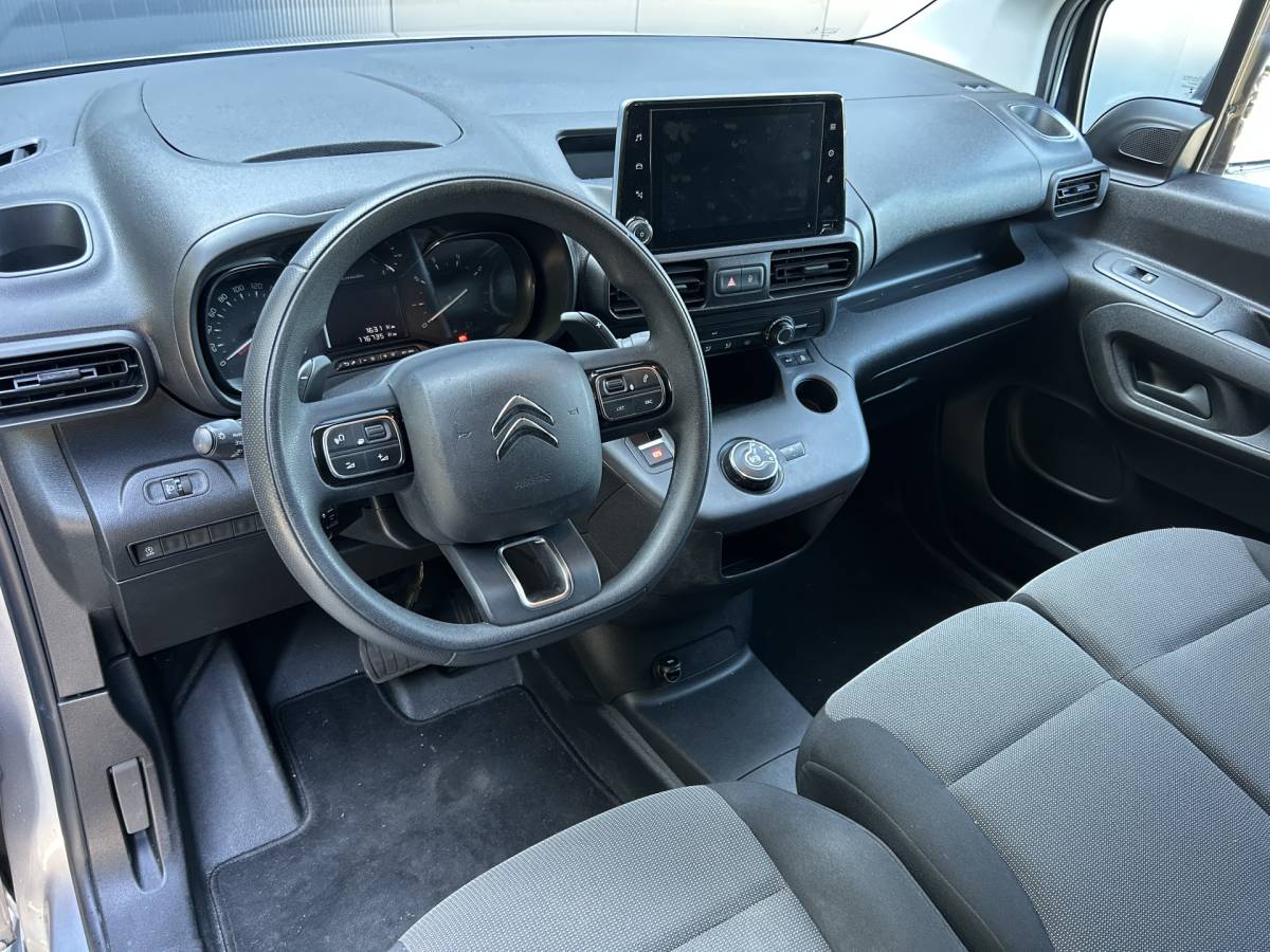 Citroën Berlingo Citroën Berlingo 1.5 BlueHDI AUTOMAAT 3 PERS CAMERA NAVI CRUISE AIRCO LMV