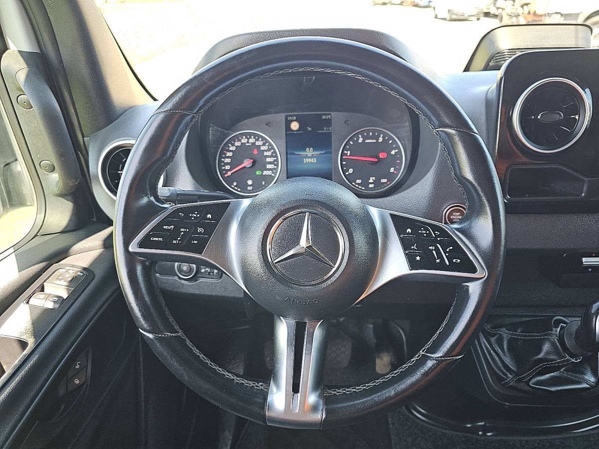Mercedes-Benz Sprinter MERCEDES-BENZ SPRINTER 311 l2h2 mbux10  rwd