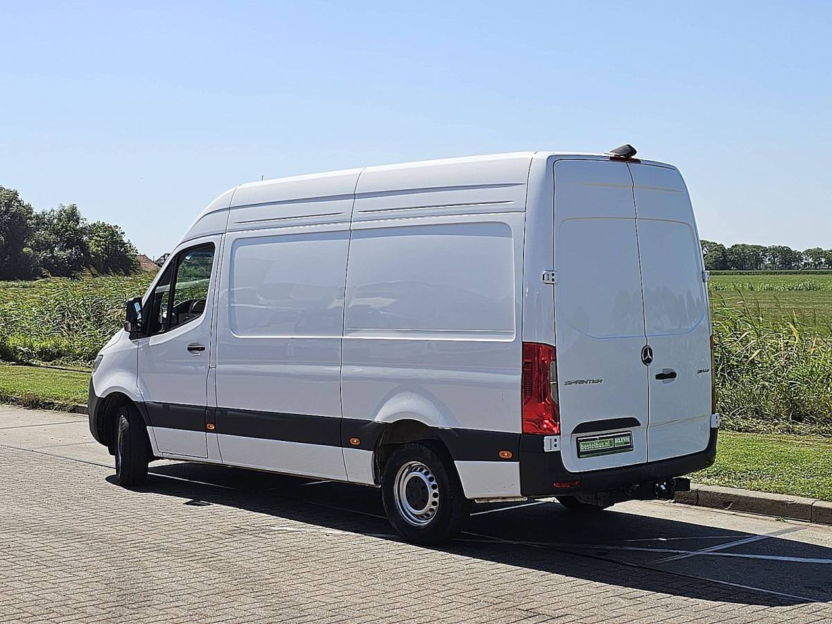 Mercedes-Benz Sprinter MERCEDES-BENZ SPRINTER 311 l2h2 mbux10  rwd