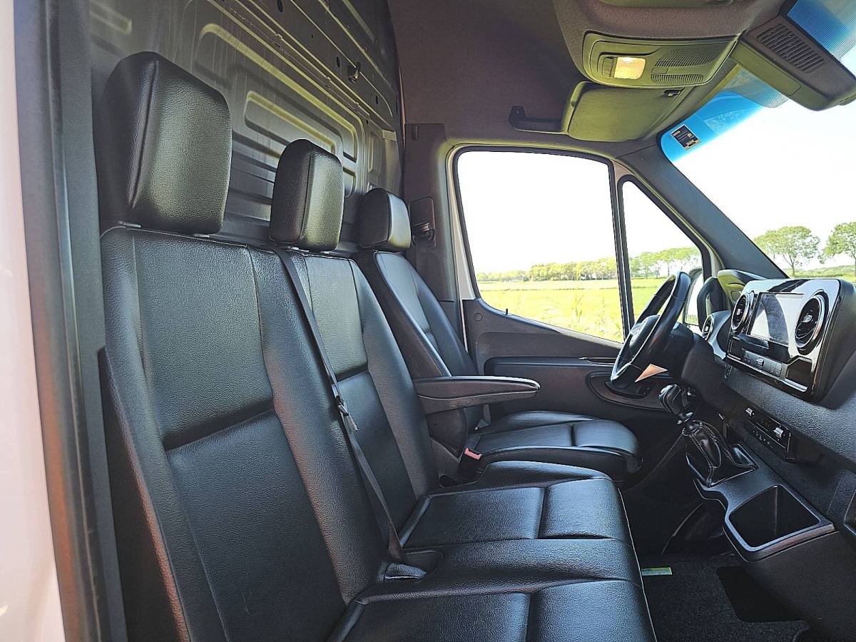 Mercedes-Benz Sprinter MERCEDES-BENZ SPRINTER 311 l2h2 mbux10  rwd