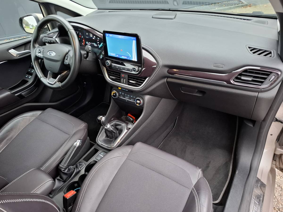 Ford Fiesta Ford Fiesta 1.0 EcoBoost Vignale CRUISE NAVI CAMERA ECC XENON PARK ASSIST ST LINE