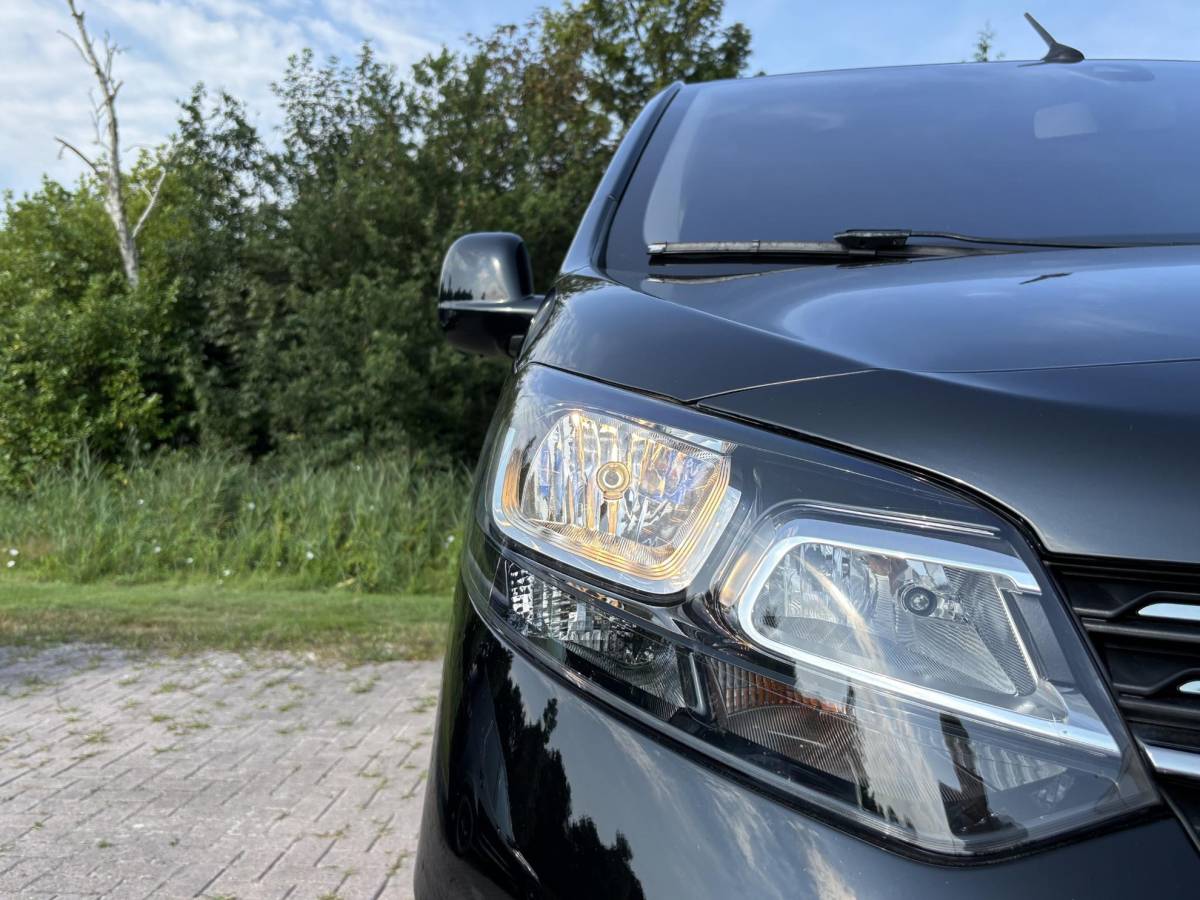 Opel Vivaro-e Opel Vivaro-e L3H1 Innovation DC 75 kWh | 329 km WLTP | Dubbele Schuifdeur | Camera | Trekhaak | CarPlay | Navi | 17″ LMV
