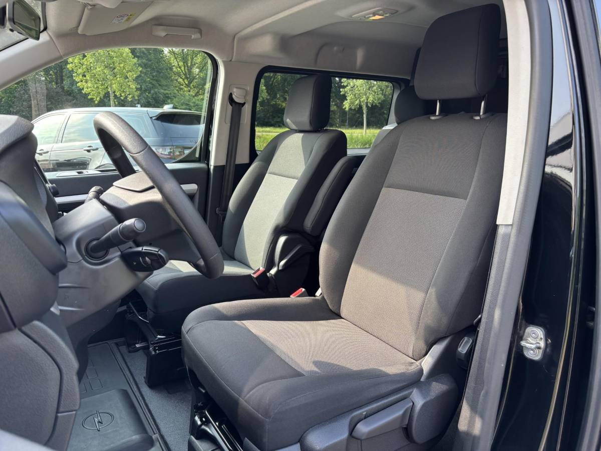 Opel Vivaro-e Opel Vivaro-e L3H1 Innovation DC 75 kWh | 329 km WLTP | Dubbele Schuifdeur | Camera | Trekhaak | CarPlay | Navi | 17″ LMV