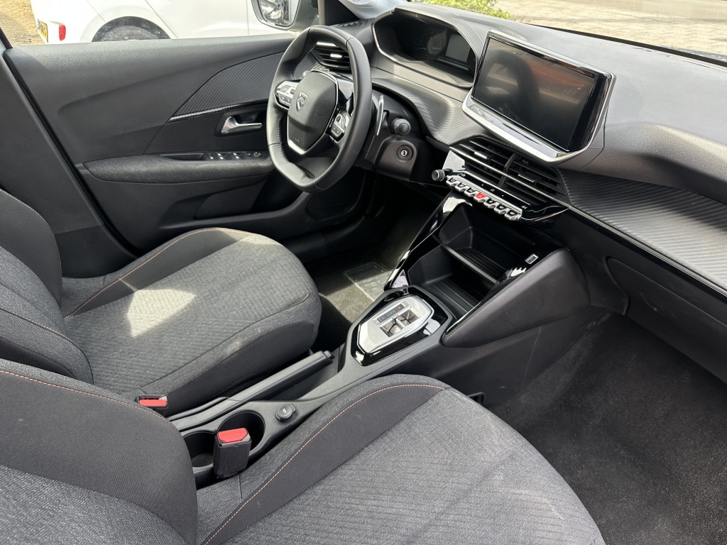 Peugeot 208 Peugeot 208 1.2 Hybr 110 Style