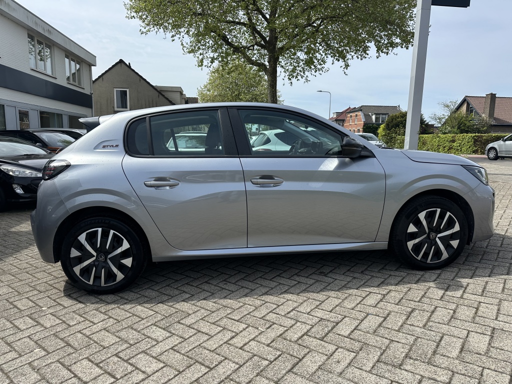 Peugeot 208 Peugeot 208 1.2 Hybr 110 Style