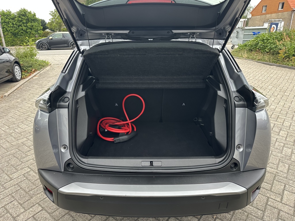 Peugeot e-2008 Peugeot e-2008 EV Allure 50 kWh | Camera Voor & Achter |