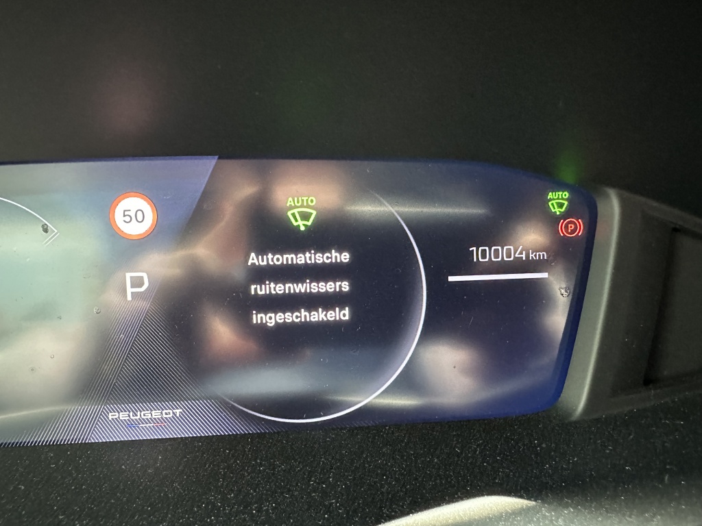 Peugeot e-2008 Peugeot e-2008 EV Allure 50 kWh | Camera Voor & Achter |