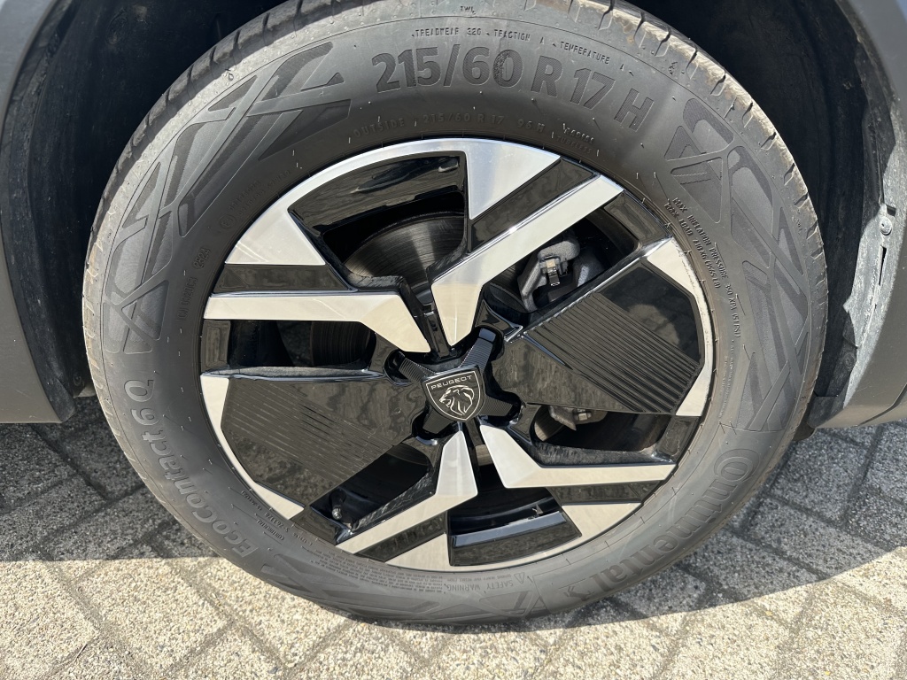 Peugeot e-2008 Peugeot e-2008 EV Allure 50 kWh | Camera Voor & Achter |