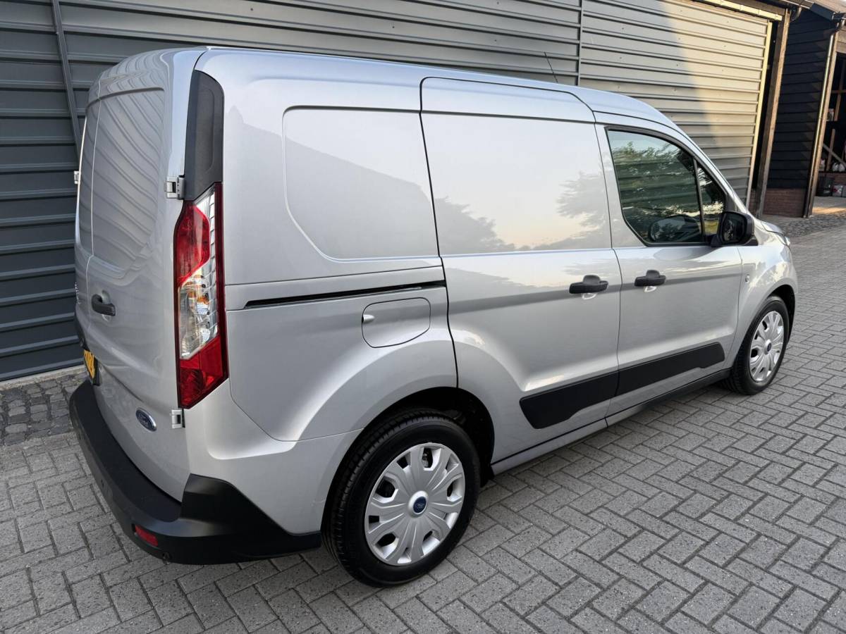 Ford Transit Connect Ford Transit Connect 1.0 Benz, Airco Camera Navi Dealer onderhouden