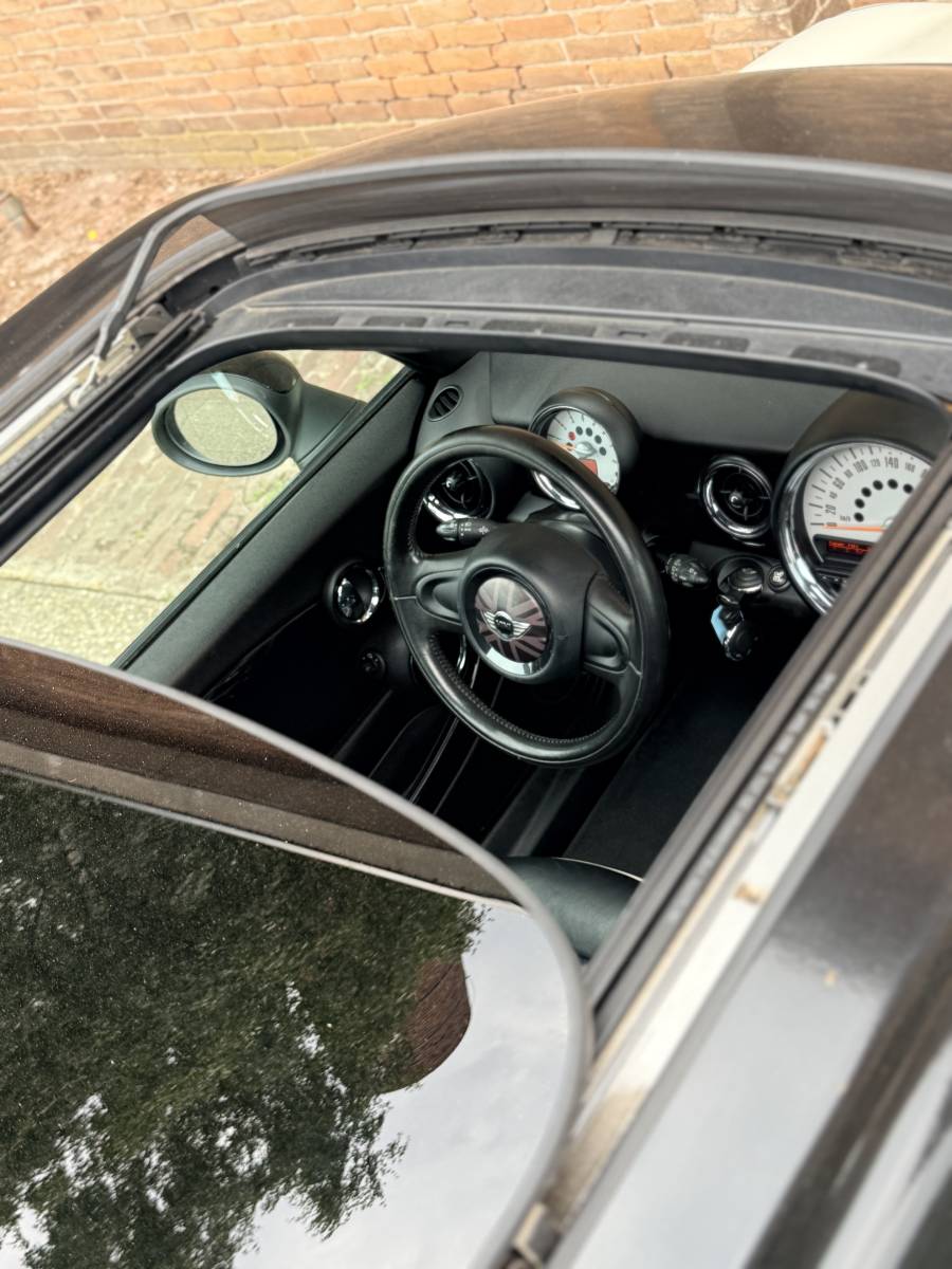 MINI Clubman MINI Clubman 1.6 One Pepper·Pano·Leer·Stoelverw.·Climate·16 inch LM velgen
