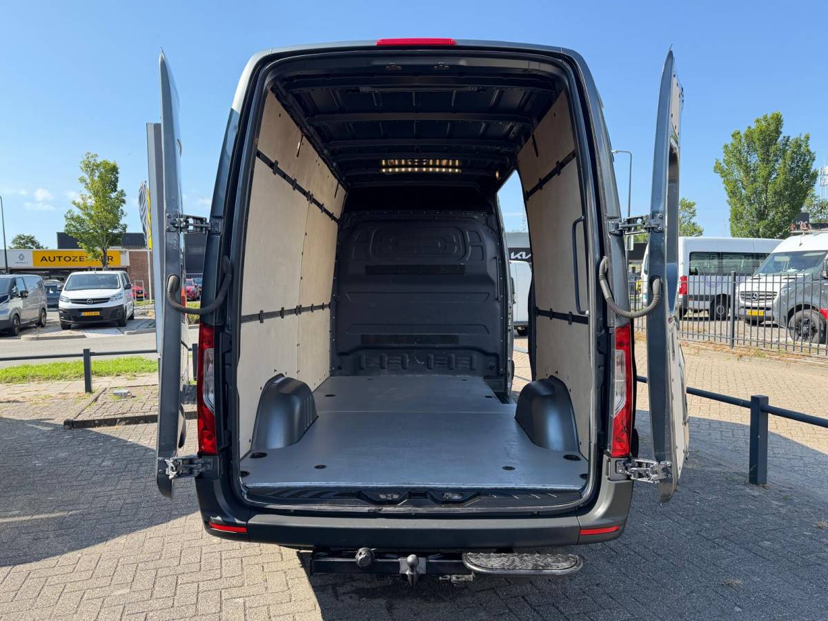 Mercedes-Benz Sprinter Mercedes-Benz Sprinter 314 CDI L2H2 E6 RWD | Trekhaak | Airco | Bijrijdersbank