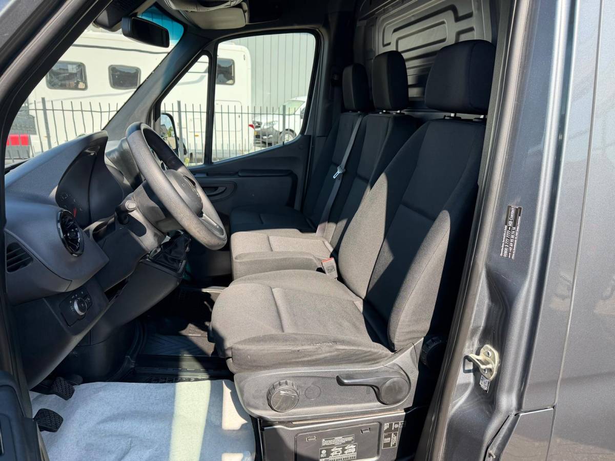 Mercedes-Benz Sprinter Mercedes-Benz Sprinter 314 CDI L2H2 E6 RWD | Trekhaak | Airco | Bijrijdersbank