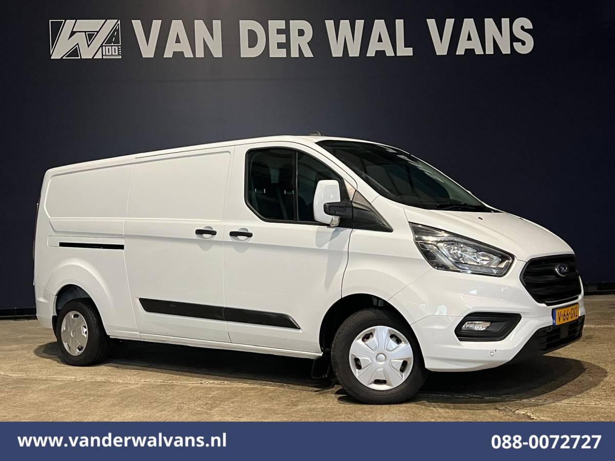 Ford Transit Custom Ford Transit Custom 2.0 TDCI L2H1 Euro6 Airco | Camera | 2800kg trekvermogen | Apple Carplay | Cruisecontrol | LED | Parkeersensoren Android Auto, Verwarmde voorruit, Bijrijdersbank