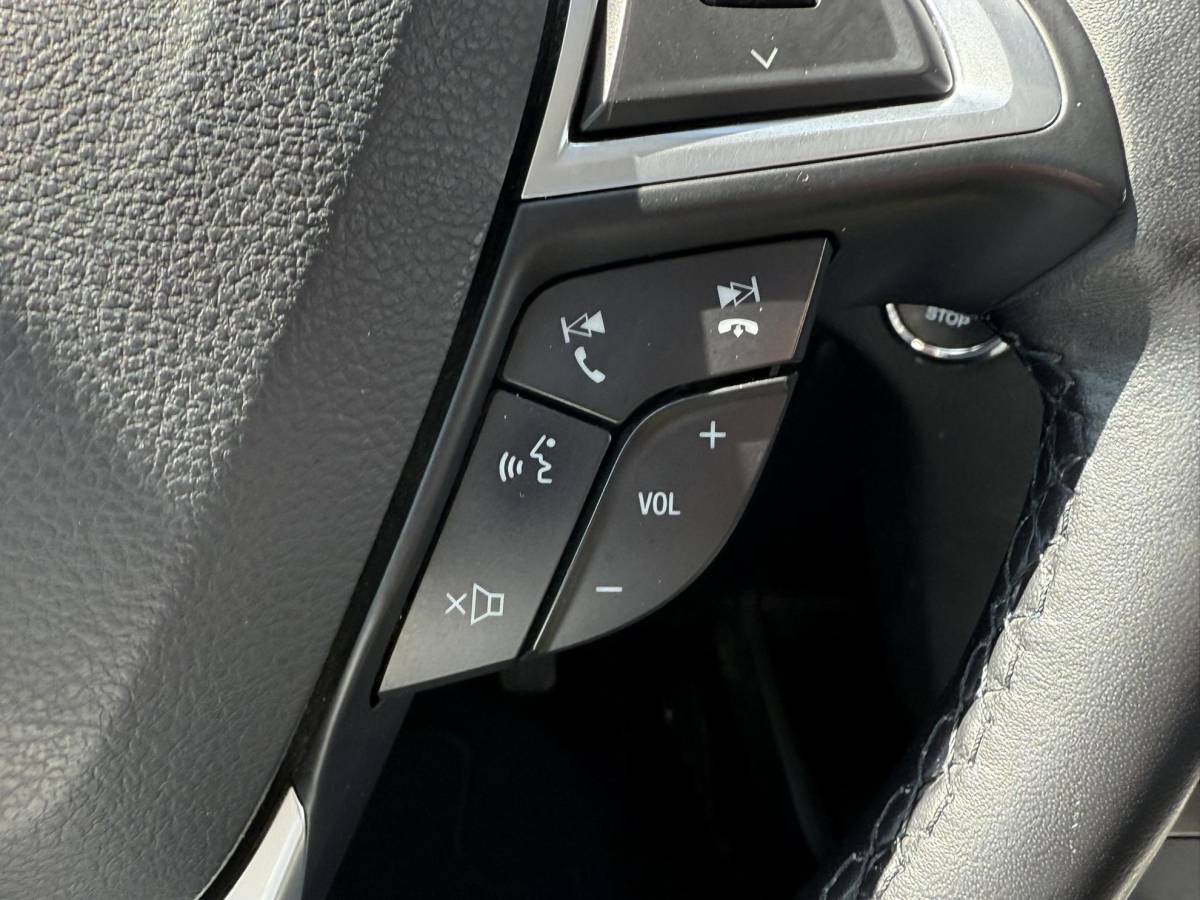 Ford S-Max Ford S-Max 2.5 FHEV Titanium 7pers 190pk | Panoramadak | Achteruitrijcamera | Stoelverwarming | Ambient Lightning | SYNC 3 Navigatie