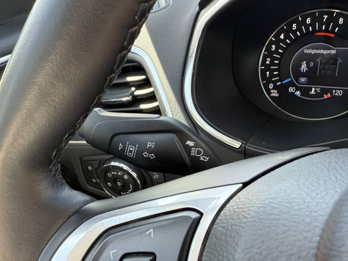 Ford S-Max Ford S-Max 2.5 FHEV Titanium 7pers 190pk | Panoramadak | Achteruitrijcamera | Stoelverwarming | Ambient Lightning | SYNC 3 Navigatie