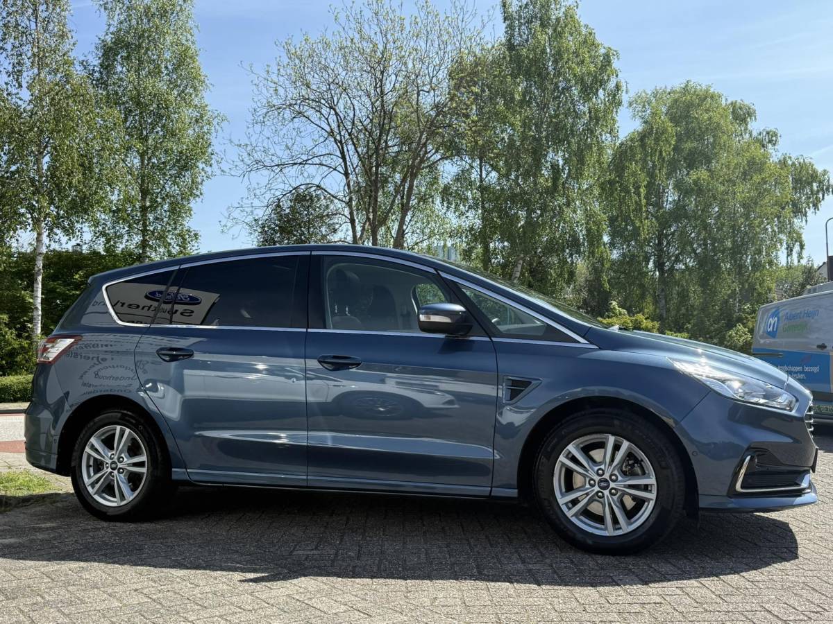 Ford S-Max Ford S-Max 2.5 FHEV Titanium 7pers 190pk | Panoramadak | Achteruitrijcamera | Stoelverwarming | Ambient Lightning | SYNC 3 Navigatie