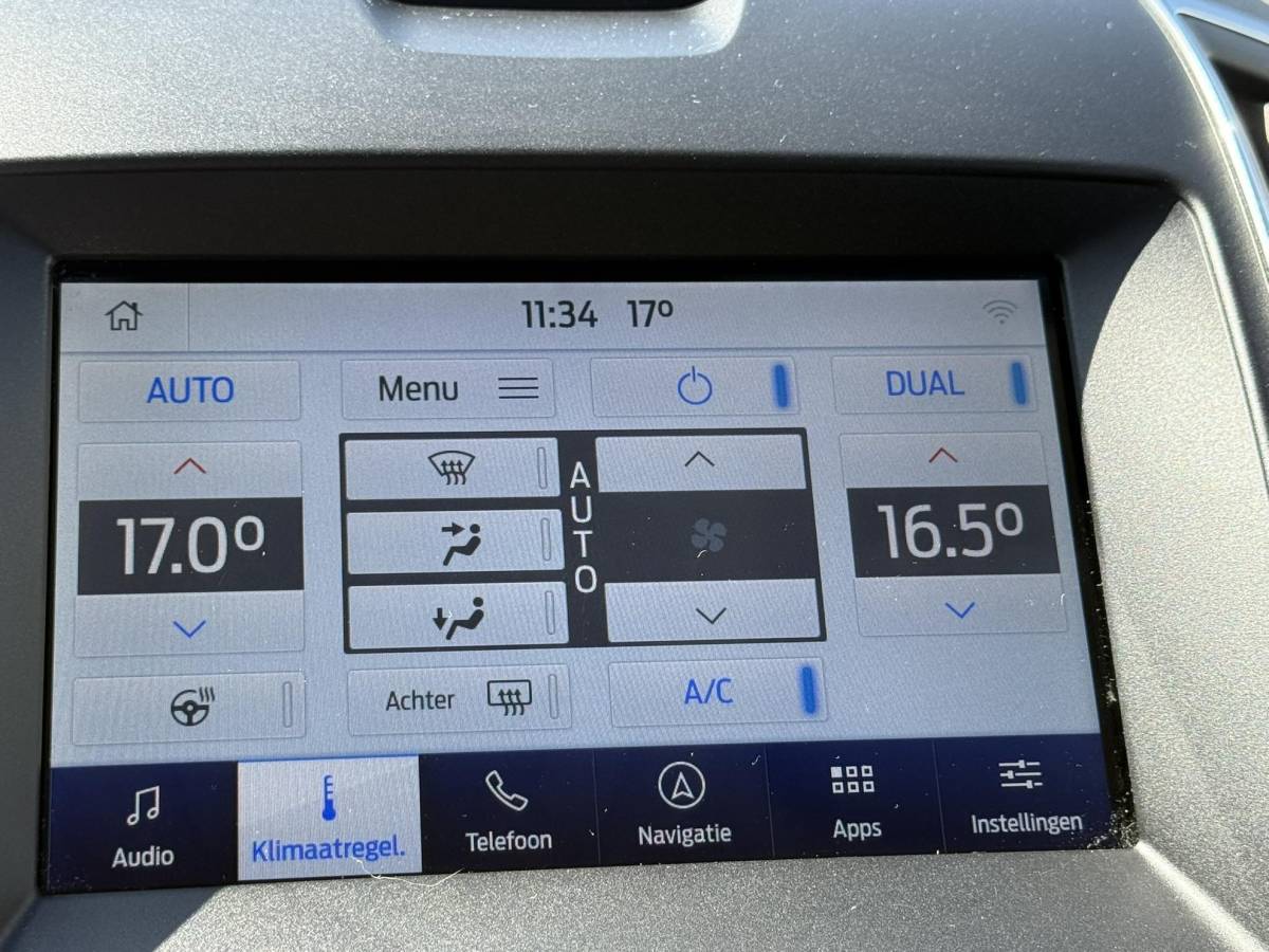 Ford S-Max Ford S-Max 2.5 FHEV Titanium 7pers 190pk | Panoramadak | Achteruitrijcamera | Stoelverwarming | Ambient Lightning | SYNC 3 Navigatie