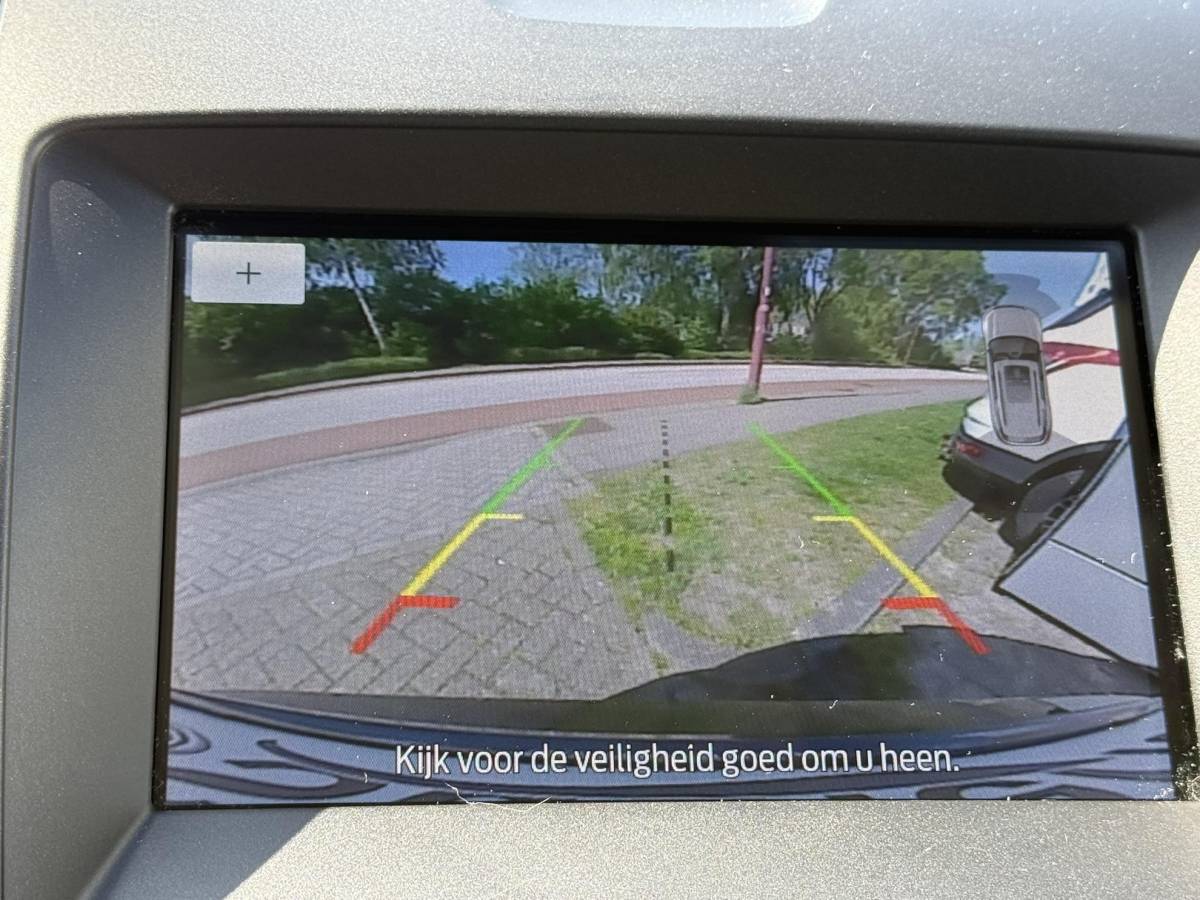 Ford S-Max Ford S-Max 2.5 FHEV Titanium 7pers 190pk | Panoramadak | Achteruitrijcamera | Stoelverwarming | Ambient Lightning | SYNC 3 Navigatie