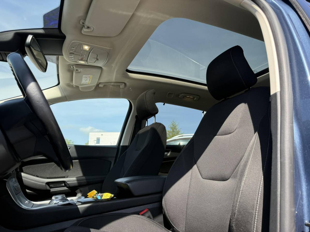 Ford S-Max Ford S-Max 2.5 FHEV Titanium 7pers 190pk | Panoramadak | Achteruitrijcamera | Stoelverwarming | Ambient Lightning | SYNC 3 Navigatie
