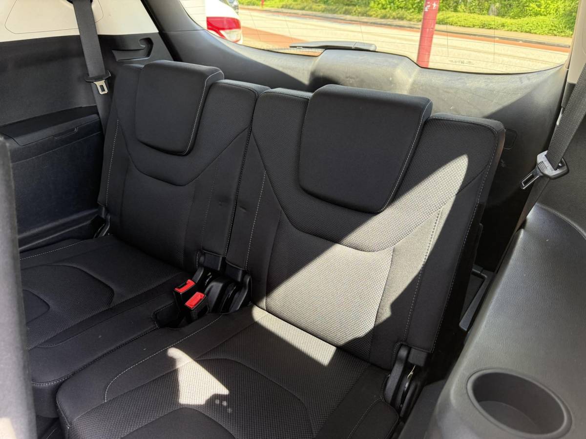 Ford S-Max Ford S-Max 2.5 FHEV Titanium 7pers 190pk | Panoramadak | Achteruitrijcamera | Stoelverwarming | Ambient Lightning | SYNC 3 Navigatie