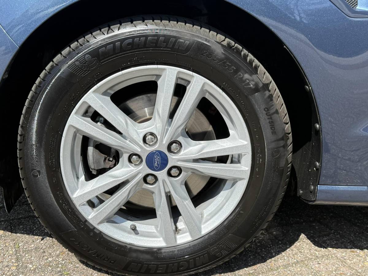 Ford S-Max Ford S-Max 2.5 FHEV Titanium 7pers 190pk | Panoramadak | Achteruitrijcamera | Stoelverwarming | Ambient Lightning | SYNC 3 Navigatie