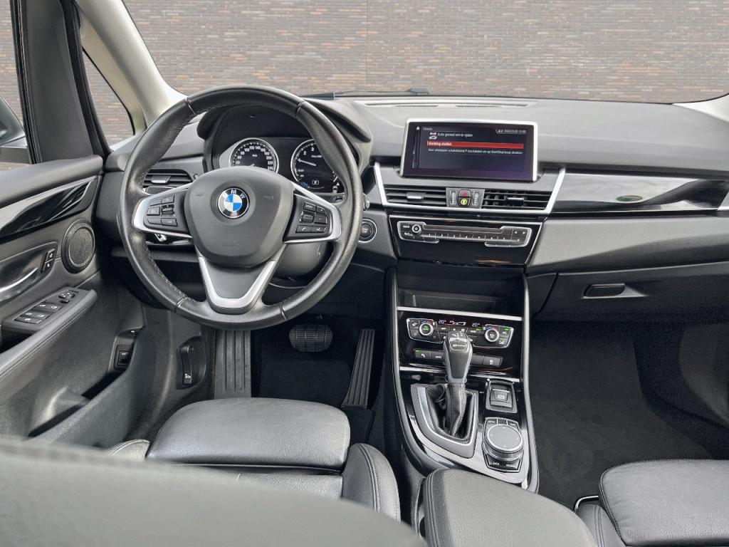 BMW 2 Serie BMW 2 Serie Active Tourer 225xe LEDER SPORTSTOELEN NAVIGATIE LMV LED