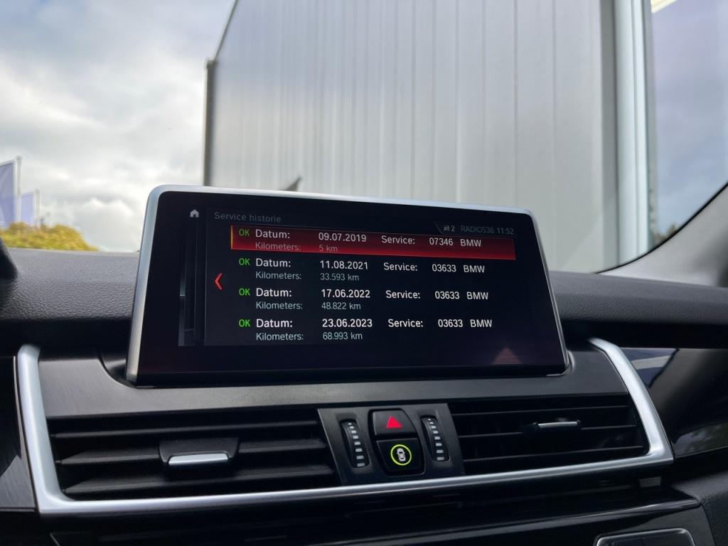 BMW 2 Serie BMW 2 Serie Active Tourer 225xe LEDER SPORTSTOELEN NAVIGATIE LMV LED