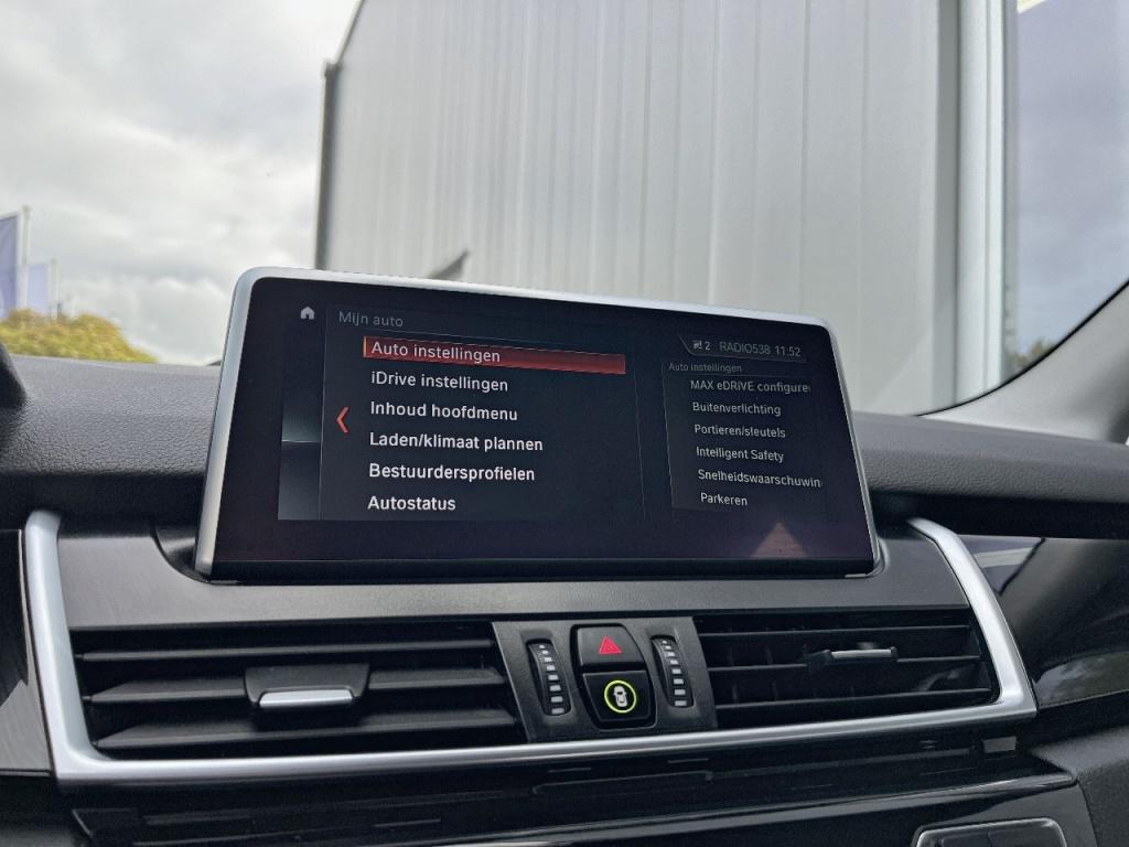 BMW 2 Serie BMW 2 Serie Active Tourer 225xe LEDER SPORTSTOELEN NAVIGATIE LMV LED