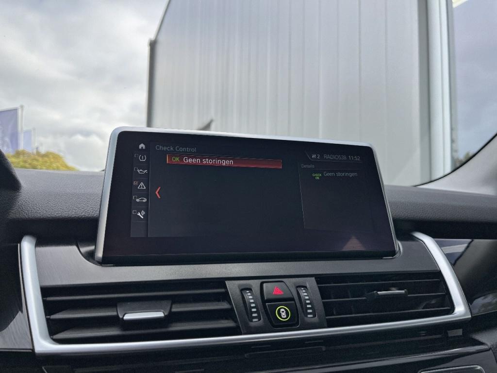 BMW 2 Serie BMW 2 Serie Active Tourer 225xe LEDER SPORTSTOELEN NAVIGATIE LMV LED