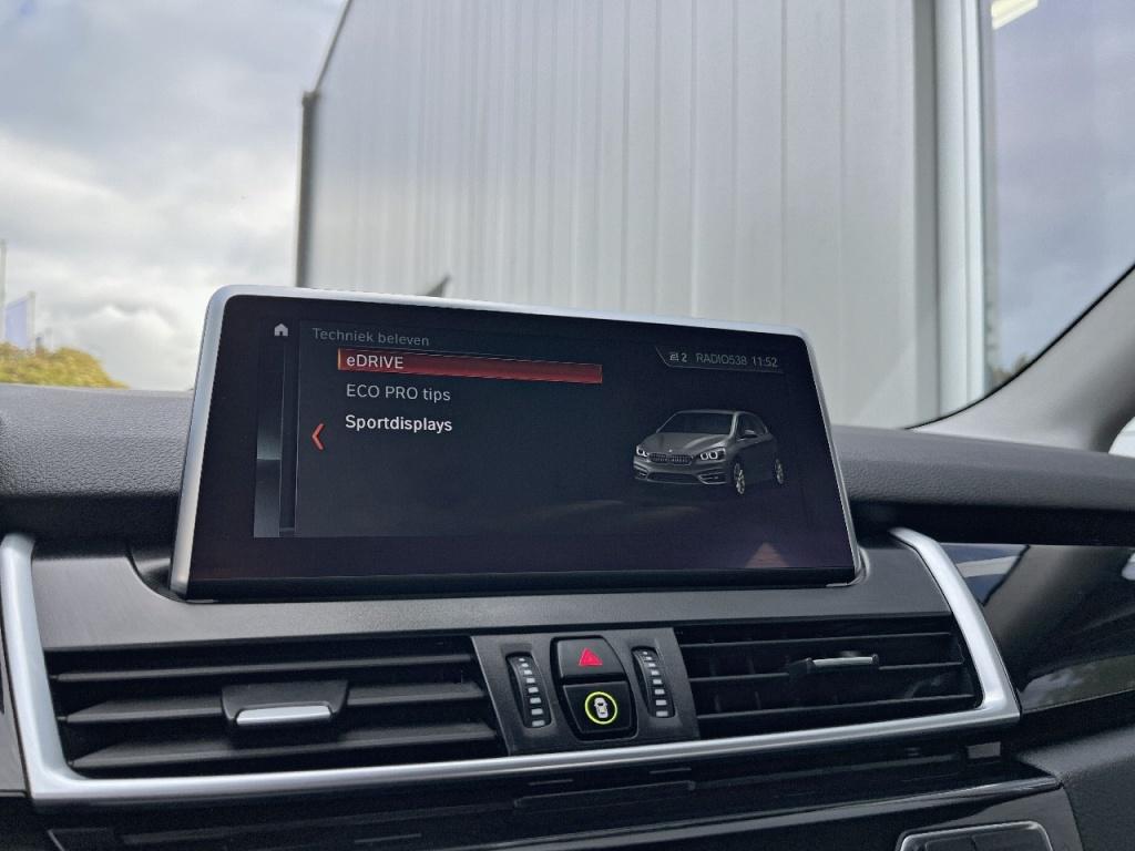 BMW 2 Serie BMW 2 Serie Active Tourer 225xe LEDER SPORTSTOELEN NAVIGATIE LMV LED
