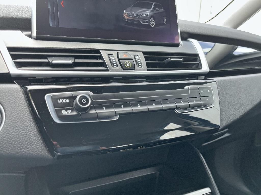 BMW 2 Serie BMW 2 Serie Active Tourer 225xe LEDER SPORTSTOELEN NAVIGATIE LMV LED
